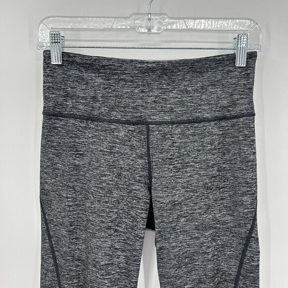 ATHLETA Gray Space Dye Ruched Leg Cropped Workout Leggings Size Small - Picture 3 of 6
